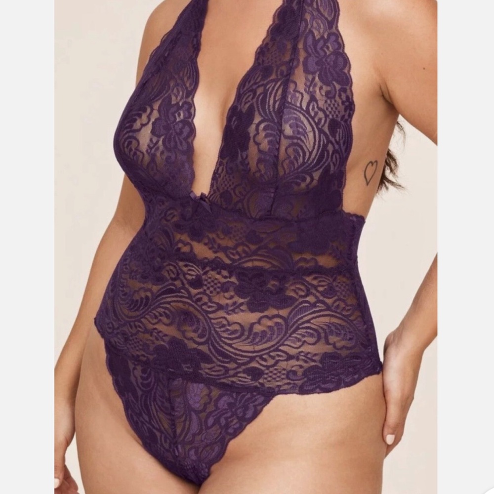 Adore Me Lace Scalloped Lace Halter Plunge Teddy 1X Lingerie